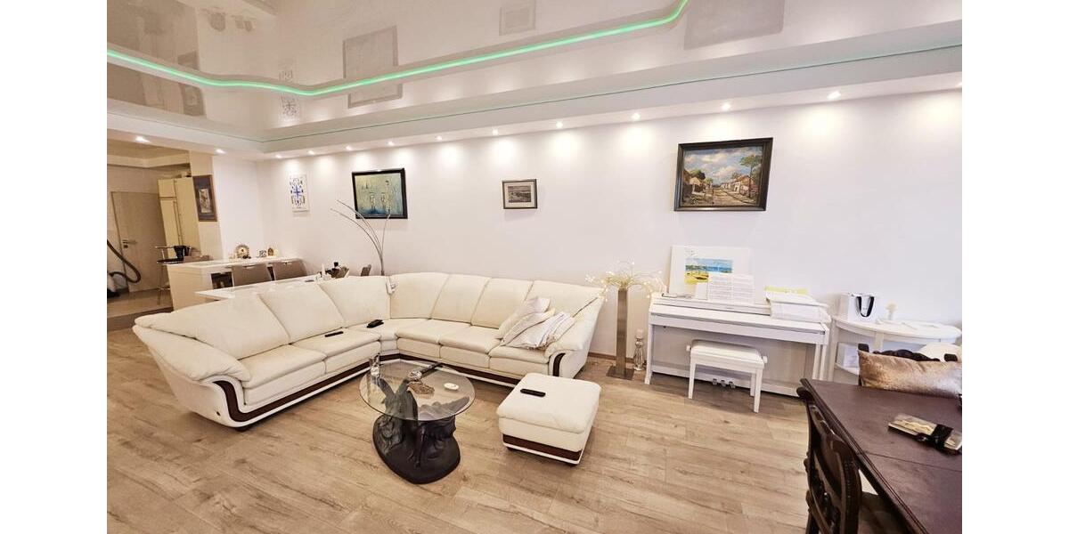 Etagenwohnung Mönchengladbach Süd - 2 Zimmer, 132 m&sup2;, 199.000&euro; | Angebot:25043820