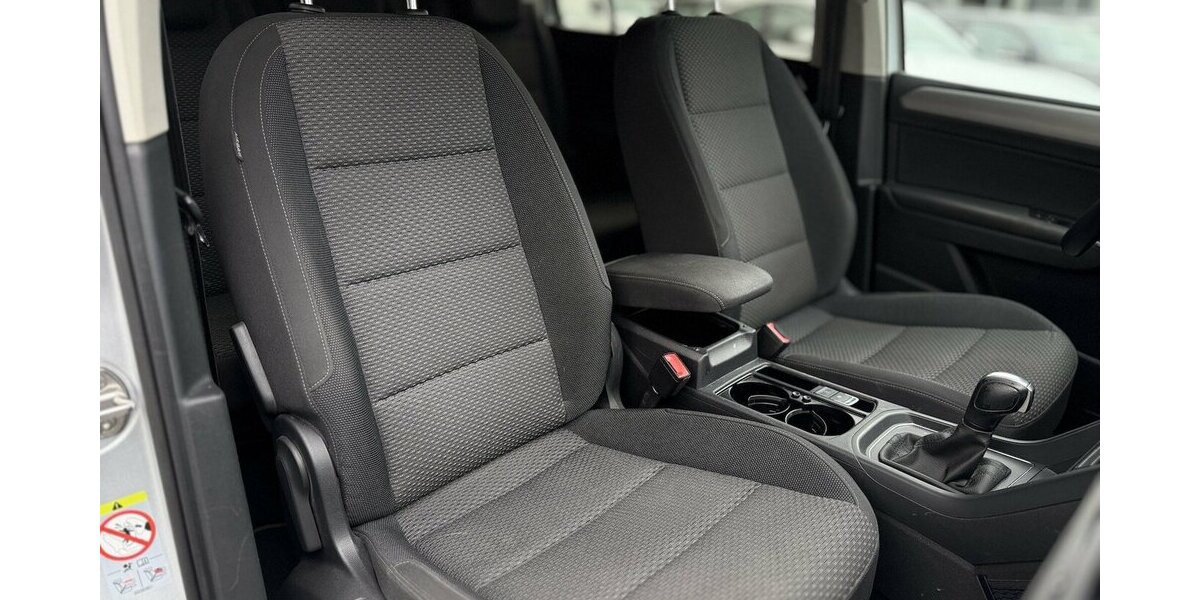 VW Touran 1.Hd / Automatik / AHK / 7 Sitze / Navi 110.000 km 23.490 &euro; Mönchengladbach 41066