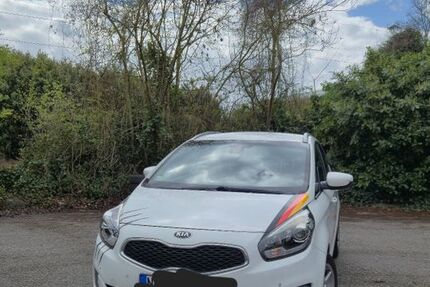 Kia Carens 94.000 km 8.690 &euro; Korschenbroich 41352