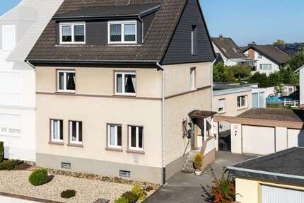 Haus Langenfeld - 7 Zimmer, 166 m&sup2;, 430.000&euro; | Angebot:25472157