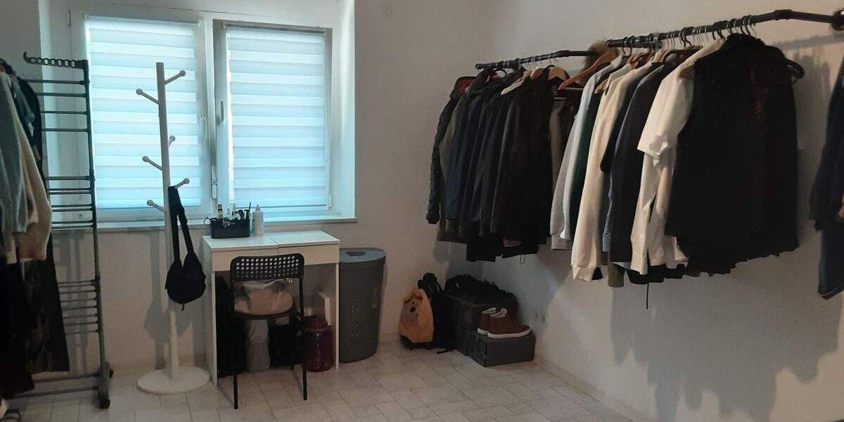 Etagenwohnung Mönchengladbach Geneicken - 4 Zimmer, 108 m&sup2;, 183.900&euro; | Angebot:25743935