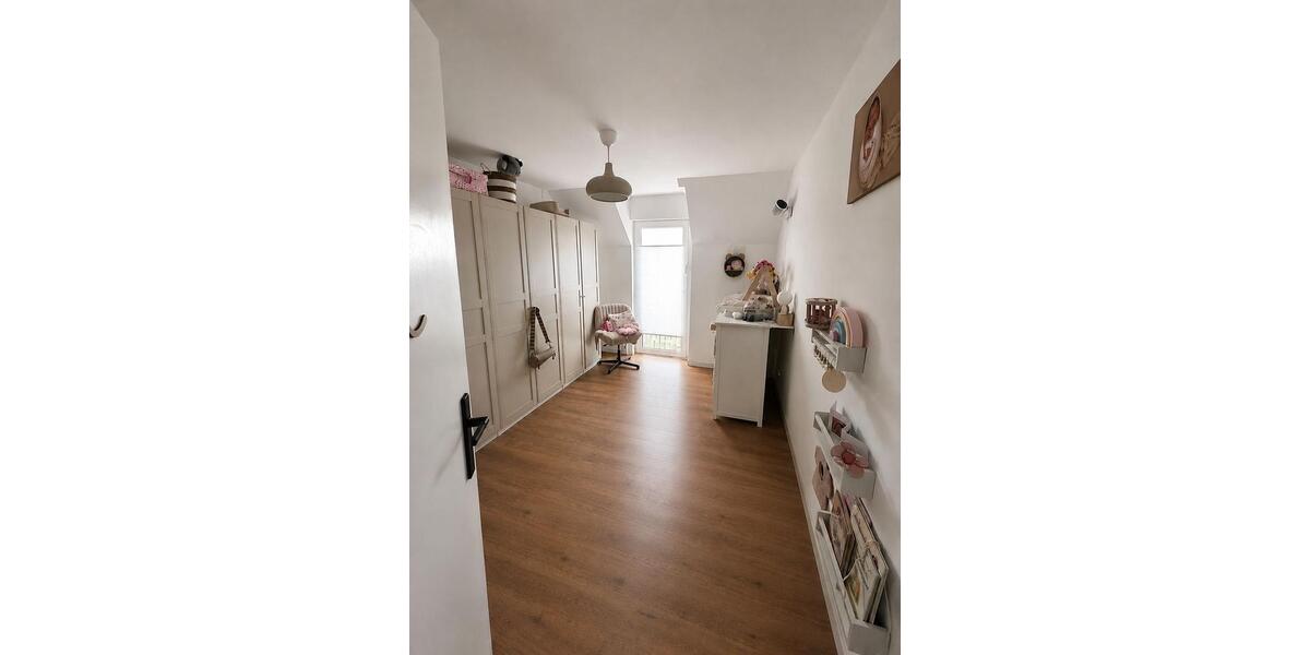 Dachgeschoßwohnung Moers Rheinkamp - 3 Zimmer, 71 m&sup2;, 867&euro; | Angebot:26627135