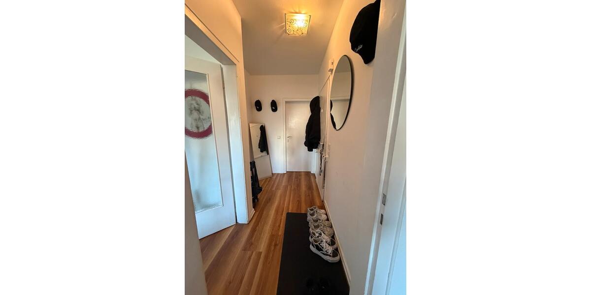 Dachgeschoßwohnung Krefeld Benrad - 2 Zimmer, 62 m&sup2;, 560&euro; | Angebot:25944877