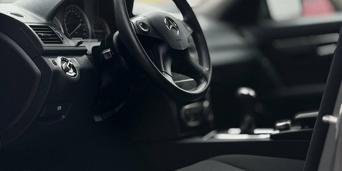 Mercedes-Benz C 180 T Kompressor / 50TKm / el. FH / 1. Hand 50.000 km 11.490 &euro; Mönchengladbach 41066