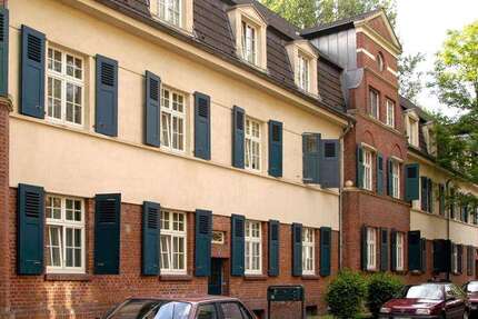 Wohnung Duisburg Hüttenheim - 3 Zimmer, 70 m&sup2;, 349&euro; | Angebot:26688361
