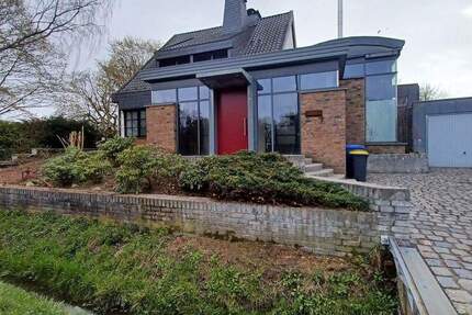 Haus Korschenbroich - 8 Zimmer, 243 m&sup2;, 1.100.000&euro; | Angebot:25769449