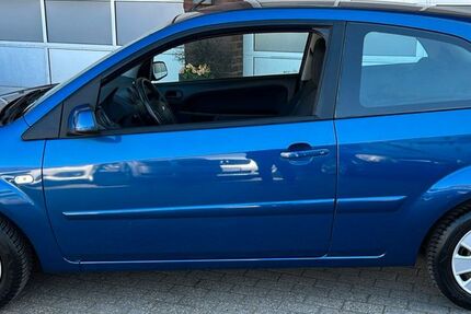 Ford Fiesta 64.000 km 3.000 &euro; Neuss 41466