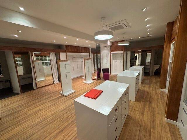 Gewerbeobjekt Mülheim an der Ruhr Mitte - 1.500&euro; | Angebot:25683162