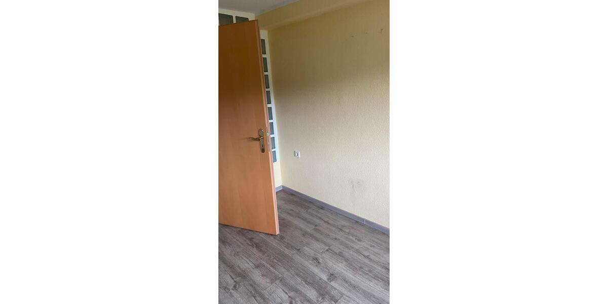 Etagenwohnung Monheim am Rhein - 1 Zimmer, 63 m&sup2;, 630&euro; | Angebot:25721953