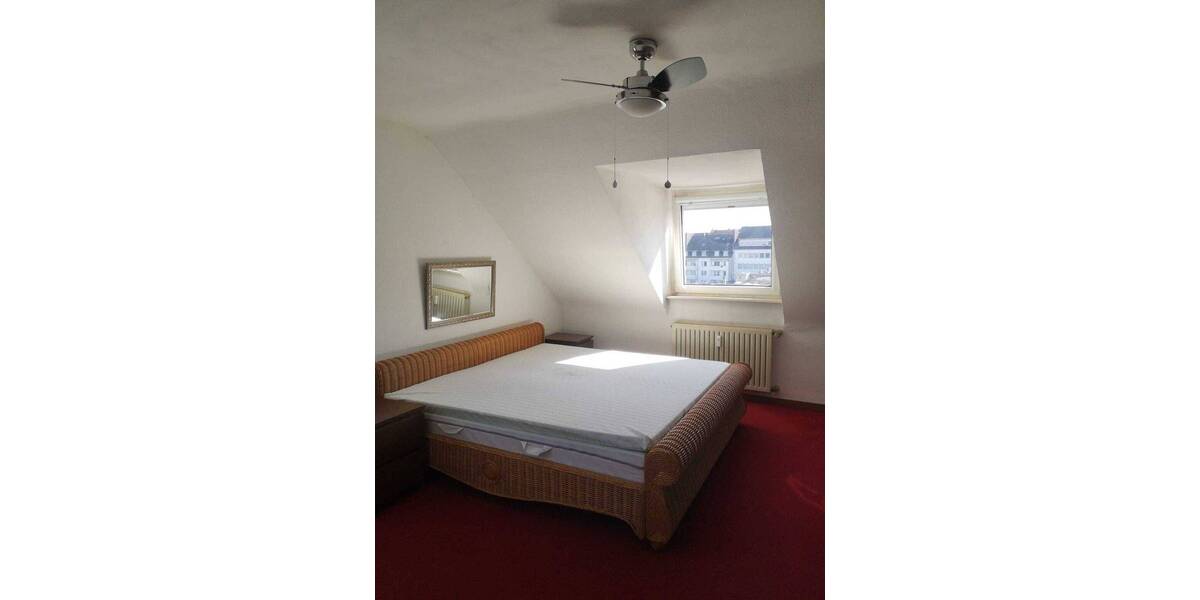 Etagenwohnung Düsseldorf Oberbilk - 2 Zimmer, 73 m&sup2;, 900&euro; | Angebot:26036663