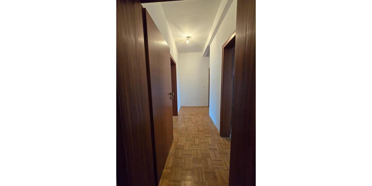 Etagenwohnung Duisburg Mittelmeiderich - 3 Zimmer, 78 m&sup2;, 600&euro; | Angebot:27592745