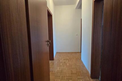 Wohnung Duisburg Mittelmeiderich - 3 Zimmer, 78 m&sup2;, 600&euro; | Angebot:27592745