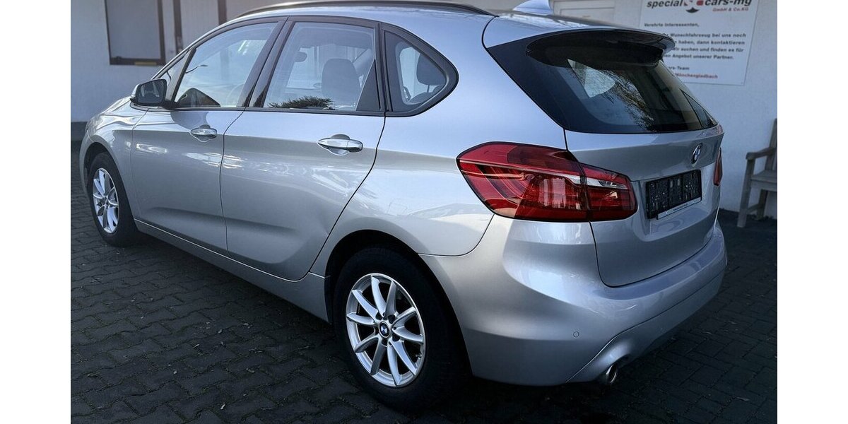 BMW 218 Active Tourer Automatik / PANO / LED / 1.Hd 65.000 km 16.280 &euro; Mönchengladbach 41066