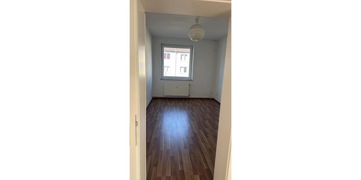 Etagenwohnung Duisburg Duisburg-Mitte - 3 Zimmer, 70 m&sup2;, 770&euro; | Angebot:25646332