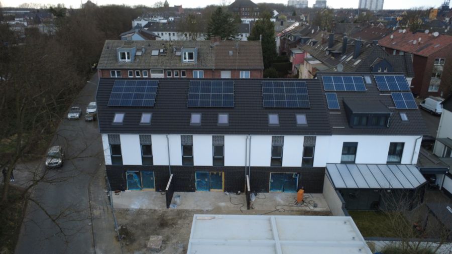 Provisionsfrei* Das letzte Haus Eckhaus EFH mit PV 10,4 KW+Garage 140m zum Rheinufer Energiebedarf 22,4 kWhm2a - Reihenendhaus Duisburg Essenberg | Angebot:25767241