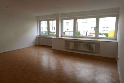 Wohnung Düsseldorf Eller - 3 Zimmer, 96 m&sup2;, 990&euro; | Angebot:25972709