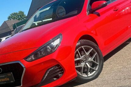 Hyundai i30 70.000 km 14.599 &euro; Krefeld 47805
