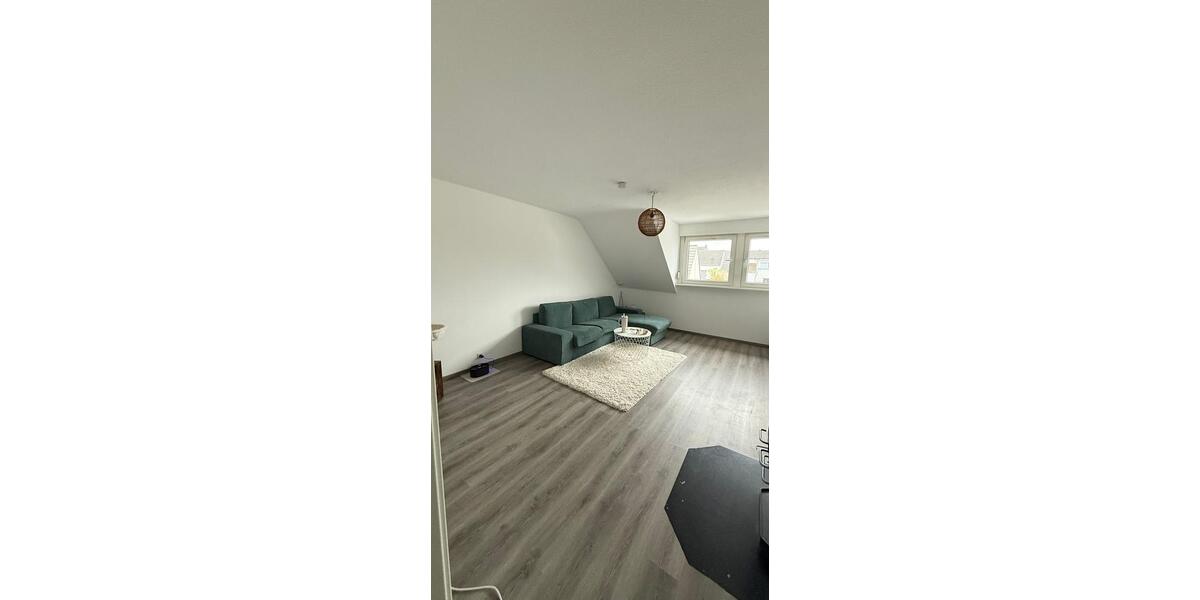 Dachgeschoßwohnung Grevenbroich - 2 Zimmer, 60 m&sup2;, 800&euro; | Angebot:25333161