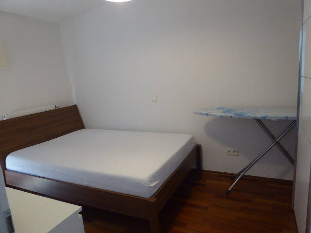 Etagenwohnung Düsseldorf Oberbilk - 2 Zimmer, 56 m&sup2;, 1.120&euro; | Angebot:26554656