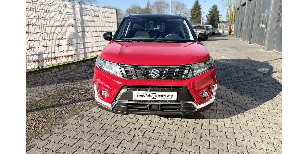 Suzuki Vitara 1.4 Hybrid 4x2 / Automatik / Kamera 35.000 km 21.490 &euro; Mönchengladbach 41066