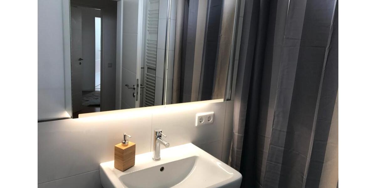 Einfamilienhaus Meerbusch - 2 Zimmer, 69 m&sup2;, 1.350&euro; | Angebot:26644903