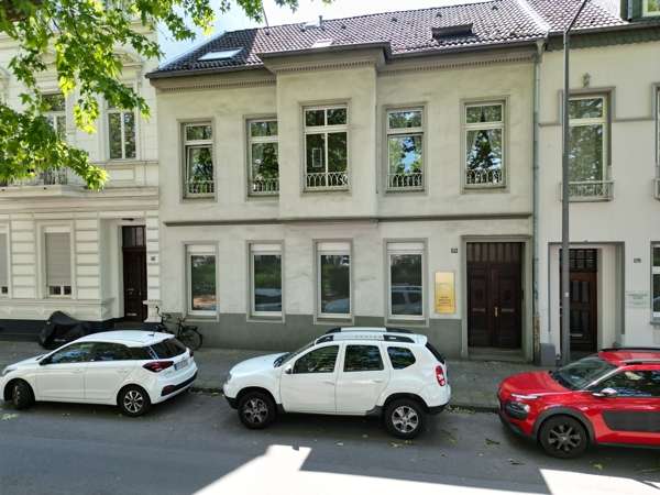 Etagenwohnung Krefeld - 6 Zimmer, 157 m&sup2;, 270.000&euro; | Angebot:27311988