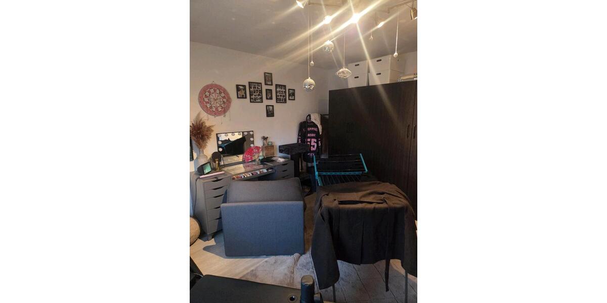 Etagenwohnung Krefeld Benrad - 3 Zimmer, 74 m&sup2;, 1.032&euro; | Angebot:26675425