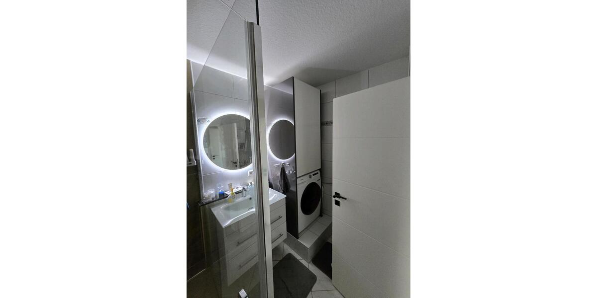 Etagenwohnung Ratingen Tiefenbroich - 3 Zimmer, 92 m&sup2;, 320.000&euro; | Angebot:24682526