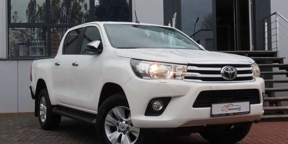 Toyota Hilux 235.188 km 23.490 &euro; Neuss 41469