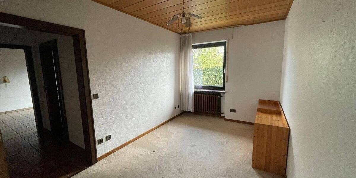 Bungalow Moers Kapellen-Mitte - 5 Zimmer, 121 m&sup2;, 425.000&euro; | Angebot:25984255