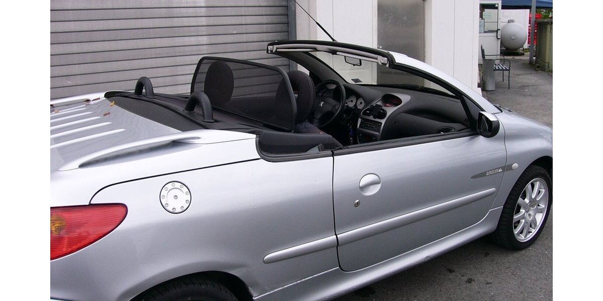 Peugeot 206 cc Cabrio Quiksilver Klimaautomatik Tüv 1/24 168.000 km 1.900 &euro; Ratingen 40885