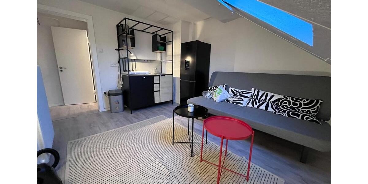 Dachgeschoßwohnung Duisburg Laar - 1 Zimmer, 35 m&sup2;, 290&euro; | Angebot:24476963