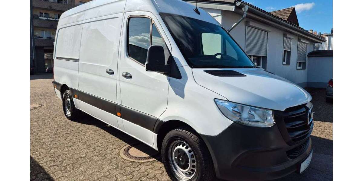 Mercedes-Benz Sprinter 141.000 km 26.990 &euro; Düsseldorf 40591