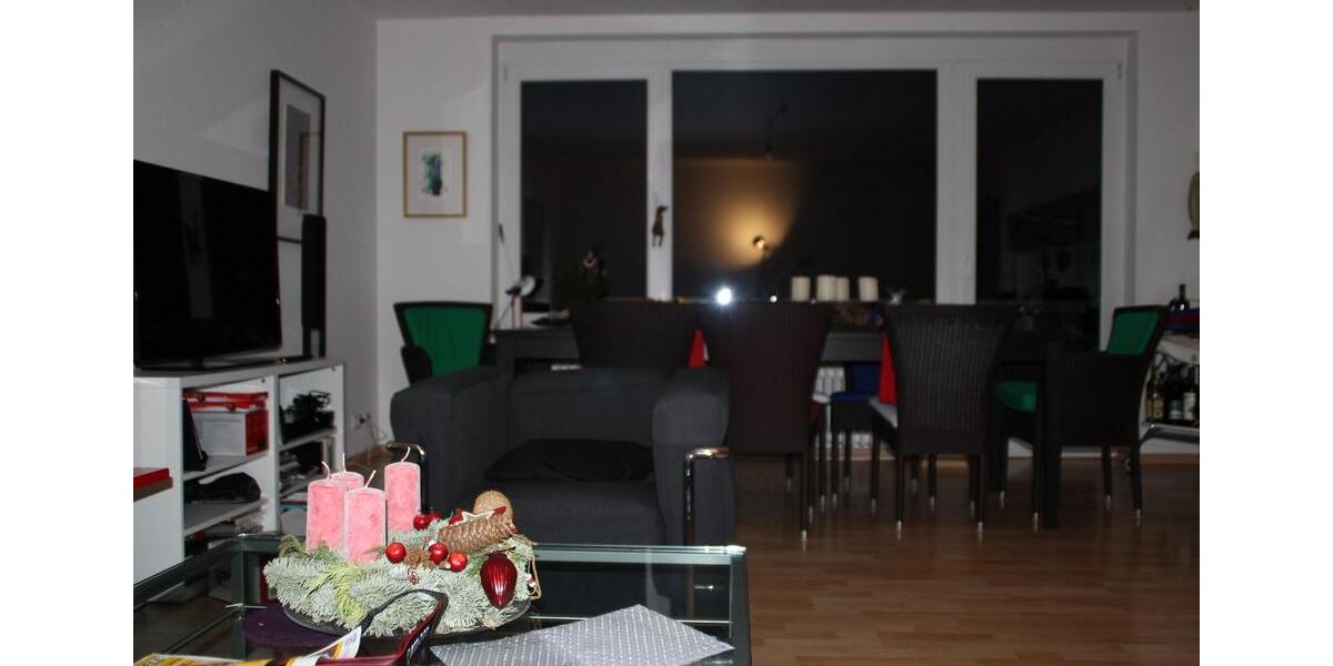 Dachgeschoßwohnung Mönchengladbach West - 4 Zimmer, 84 m&sup2;, 250.000&euro; | Angebot:24454653