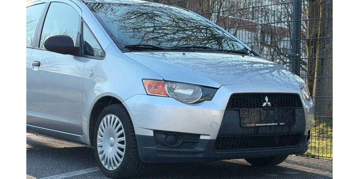 Mitsubishi Colt 124.778 km 3.333 &euro; Mönchengladbach 41068