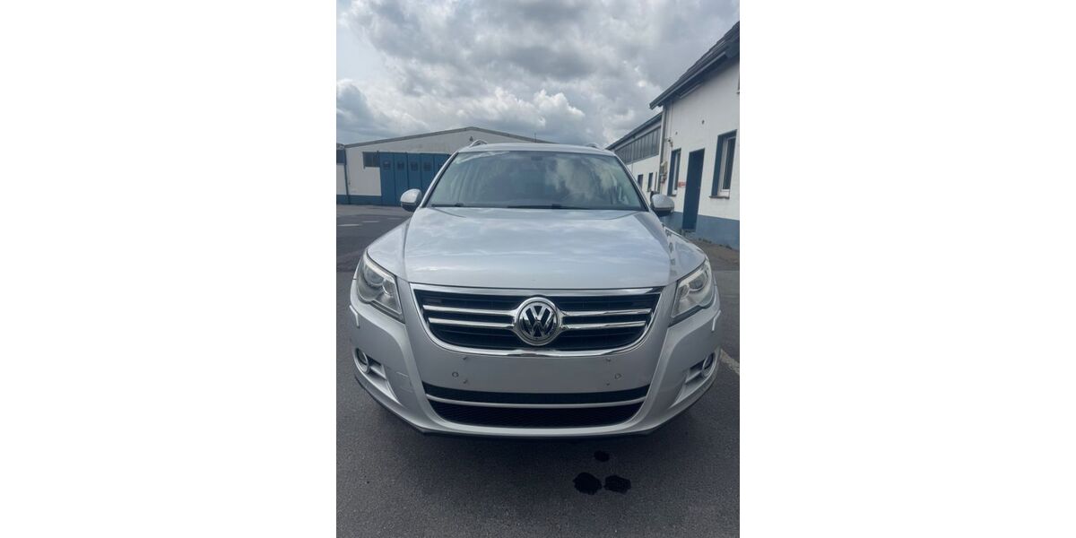 VW Tiguan 152.806 km 8.900 &euro; Monheim am Rhein 40789