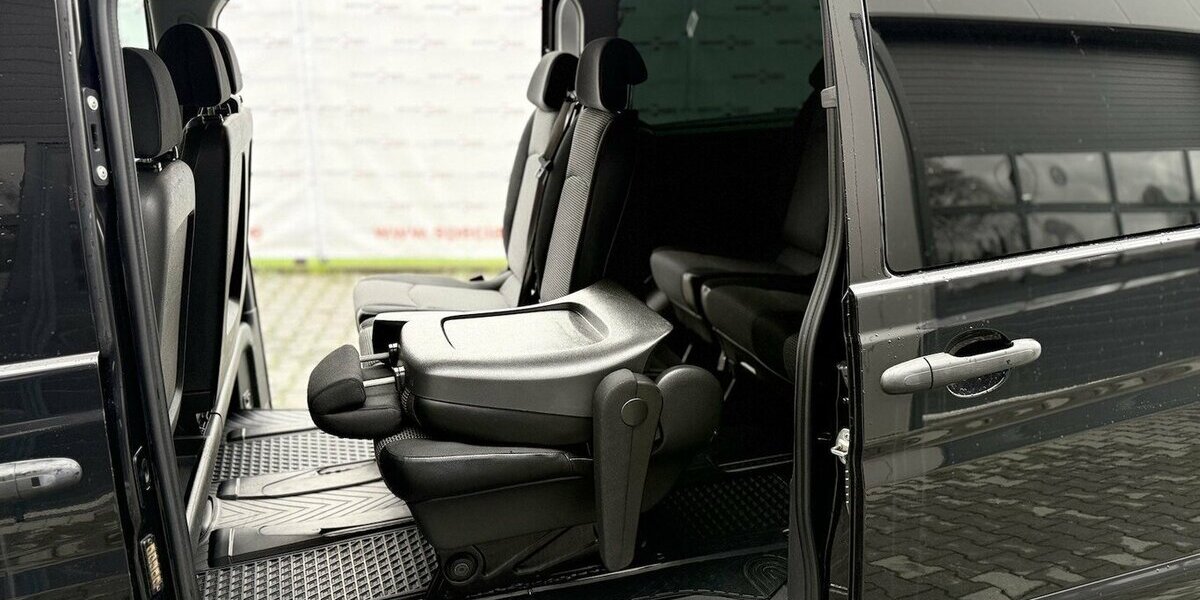 Mercedes-Benz Vito Kombi 122 CDI/ Klima / 2xSchiebetüren / AHK 240.000 km 22.490 &euro; Mönchengladbach 41066