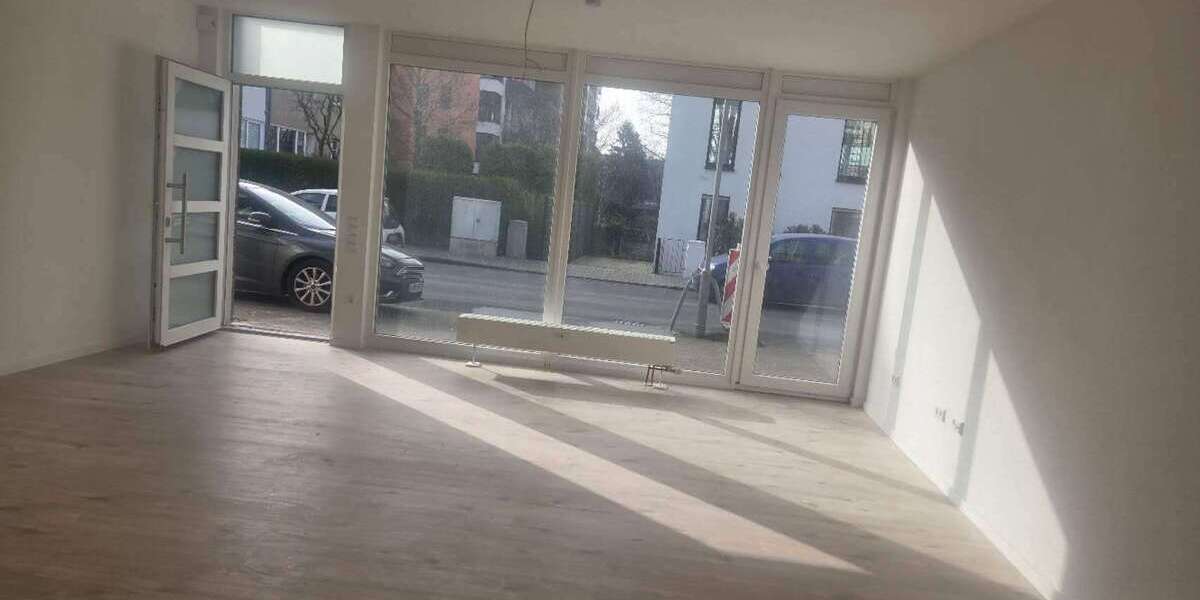 Etagenwohnung Düsseldorf Heerdt - 3 Zimmer, 87 m&sup2;, 1.150&euro; | Angebot:26659499
