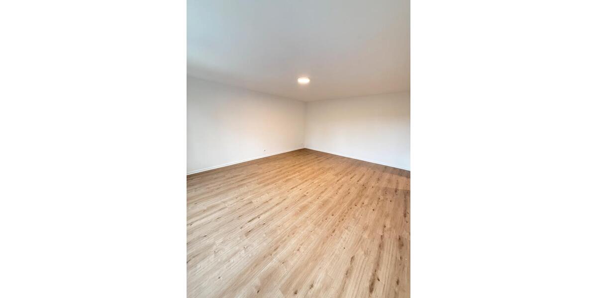 Etagenwohnung Düsseldorf Stadtbezirk 5 - 3 Zimmer, 83 m&sup2;, 1.290&euro; | Angebot:26669613