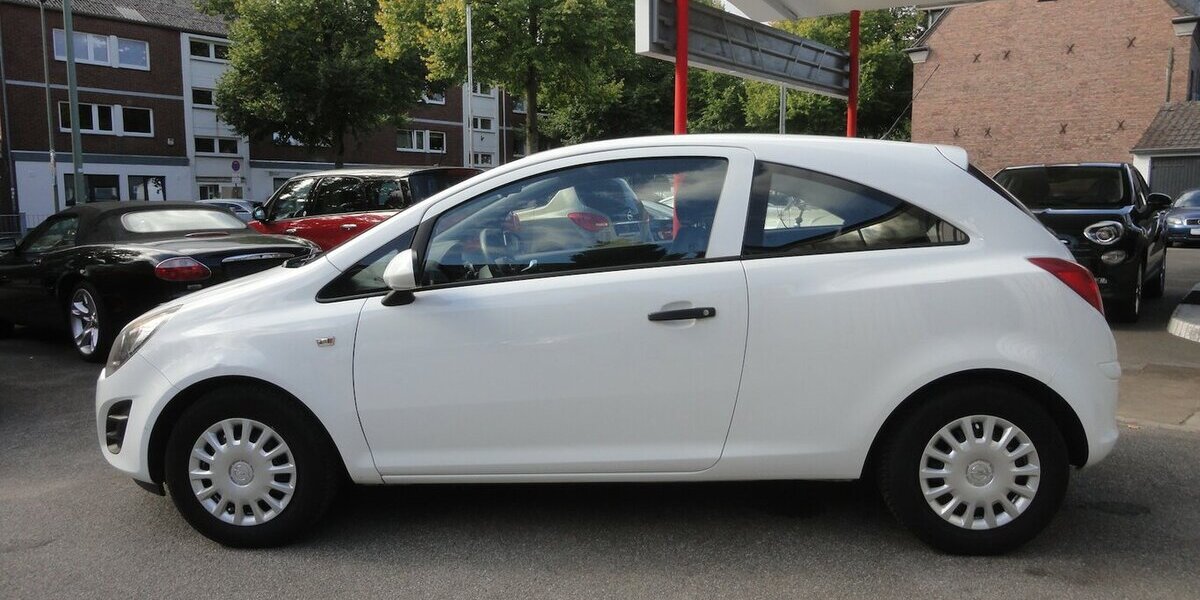 Opel Corsa Selection Klima Kette+TÜV neu S.heft 179.000 km 3.700 &euro; Neuss 41462