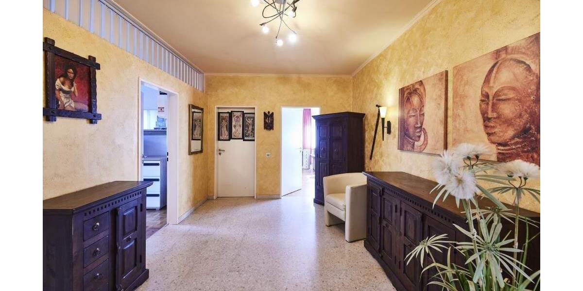 Mehrfamilienhaus, Wohnhaus Krefeld Hüls - 6 Zimmer, 200 m&sup2;, 490.000&euro; | Angebot:25820882