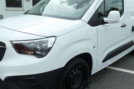 Opel Combo 204.000 km 9.900 &euro; Duisburg 47269