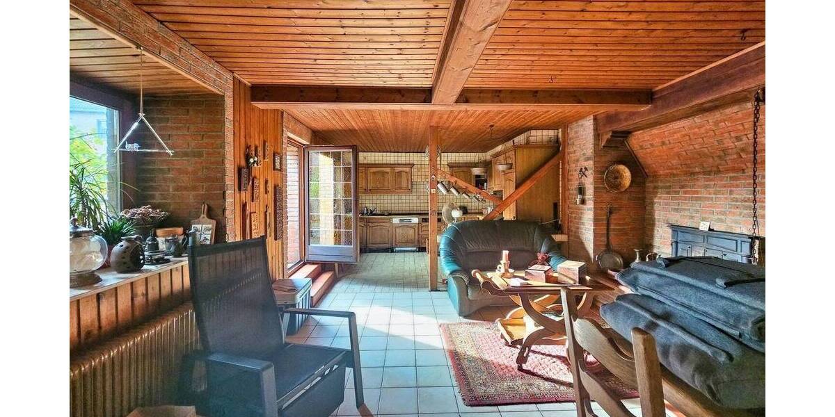 Einfamilienhaus Viersen Rahser - 8 Zimmer, 240 m&sup2;, 250.000&euro; | Angebot:26644037