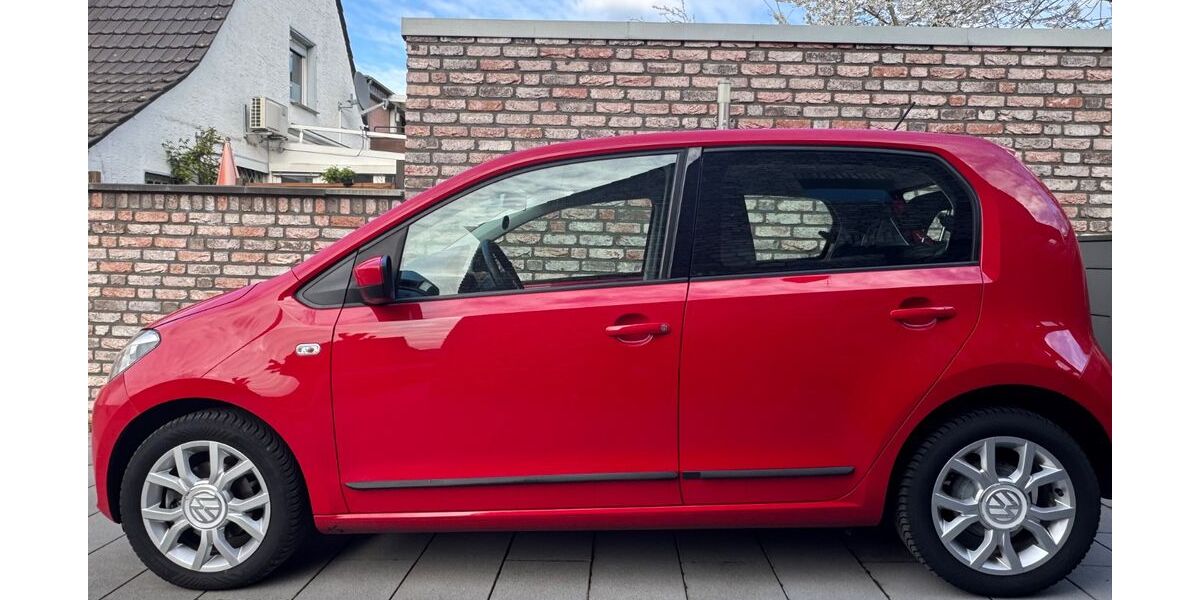 VW up! 82.000 km 6.500 &euro; Dormagen 41540