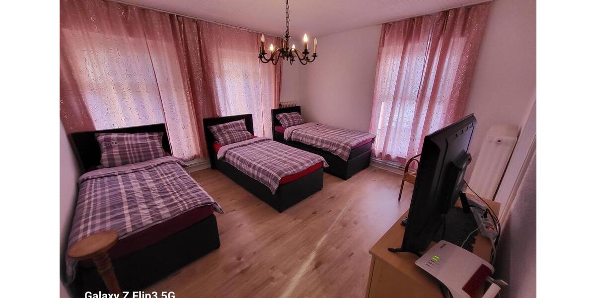 Etagenwohnung Krefeld - 3 Zimmer, 110 m&sup2;, 1.400&euro; | Angebot:26664047