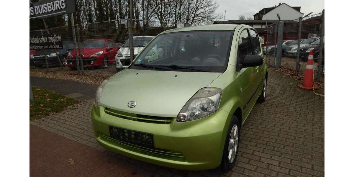 Daihatsu Sirion 164.000 km 2.250 &euro; Duisburg 47249