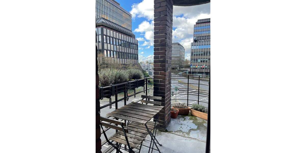 Etagenwohnung Düsseldorf Rath - 3 Zimmer, 92 m&sup2;, 1.250&euro; | Angebot:25774715