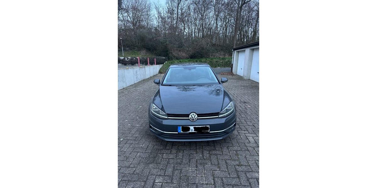 VW Golf 160.000 km 9.700 &euro; Duisburg 47239