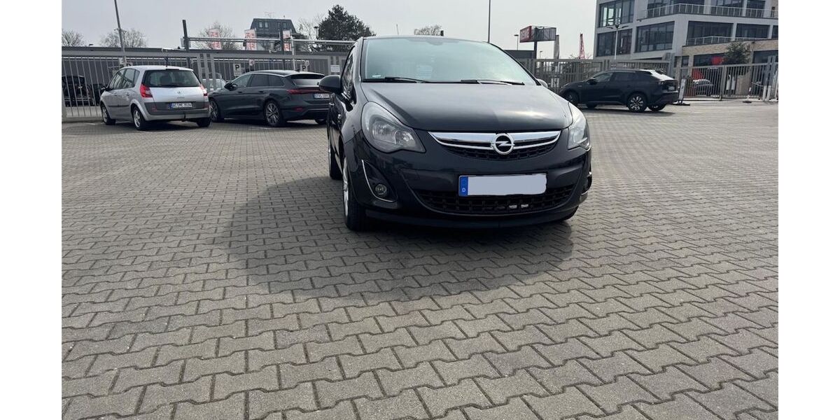 Opel Corsa 181.000 km 2.500 &euro; Düsseldorf 40231