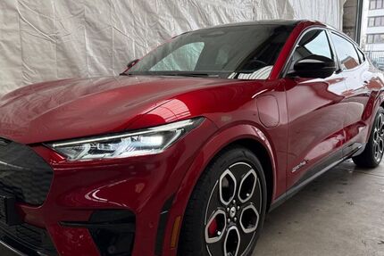 Ford Mustang Mach-E 26.000 km 37.000 &euro; Düsseldorf 40589